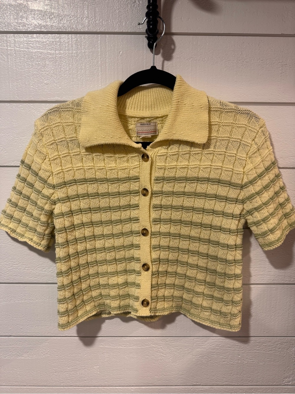 Kimchi Blue Pale Yellow Short-Sleeve Button-Up Knit Top - Women’s M